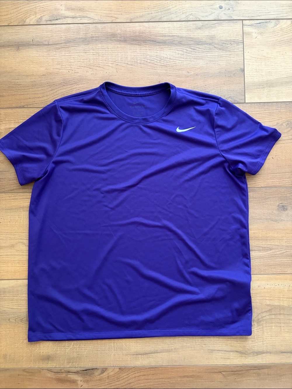 Nike Women’s Purple Short-Sleeve Dri-Fit Tee with White Swoosh Size XL